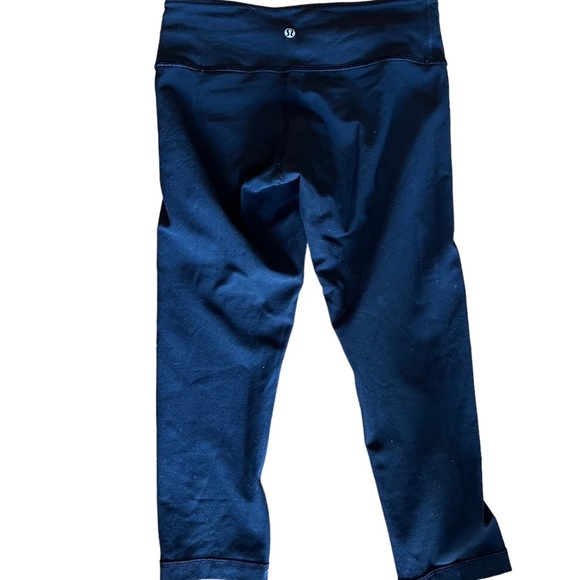 Lululemon Reversible Women’s Leggings Size 4 EUC - Picture 4 of 4